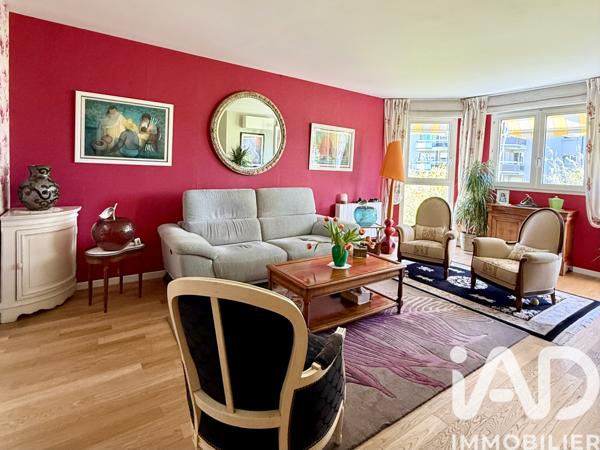 Appartement à vendre 4 pièces 85 m² Courbevoie