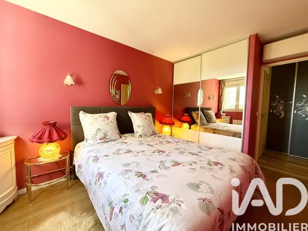 Appartement à vendre 4 pièces 85 m² Courbevoie