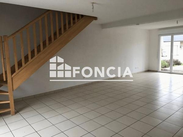 Location Maison 4 pièces 87.8 m² - 41 RUE DES AUBEPINES Plogonnec 29180