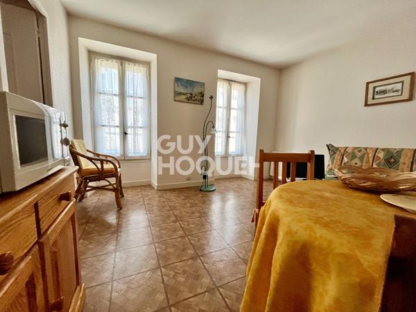 Appartement T2 dans immeuble de charme en plein coeur historique de La Rochelle