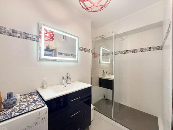 Appartement Nogent Sur Marne 2 pièce(s) 60.90 m2