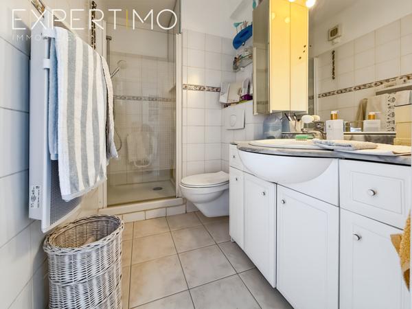 Palavas-les-Flots (34250) GRAND APPARTEMENT DE TYPE T2 AVEC TERRASSE ET CAVE EN VIAGER