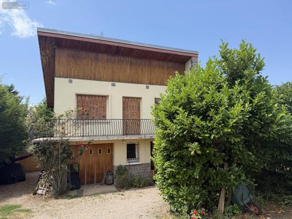 Maison individuelle à vendre à Cusset dans l'Allier (03300), ref : 2025/951-03020