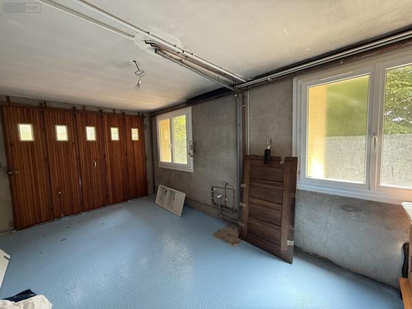 Maison individuelle à vendre à Cusset dans l'Allier (03300), ref : 2025/951-03020