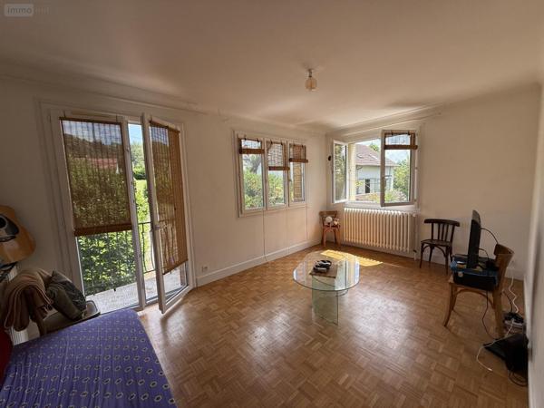 Maison individuelle à vendre à Cusset dans l'Allier (03300), ref : 2025/951-03020