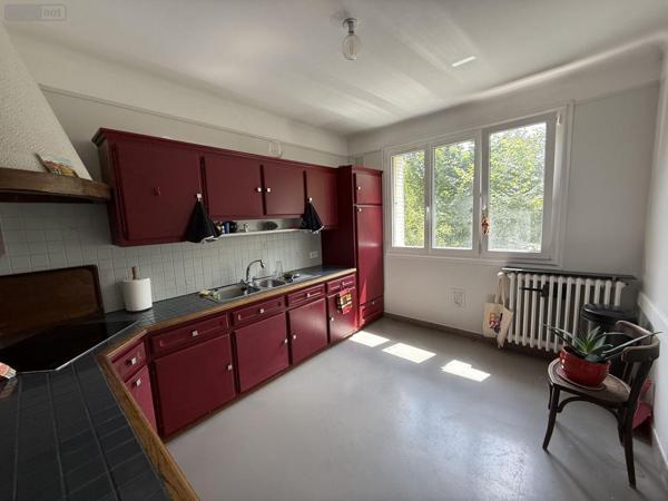 Maison individuelle à vendre à Cusset dans l'Allier (03300), ref : 2025/951-03020