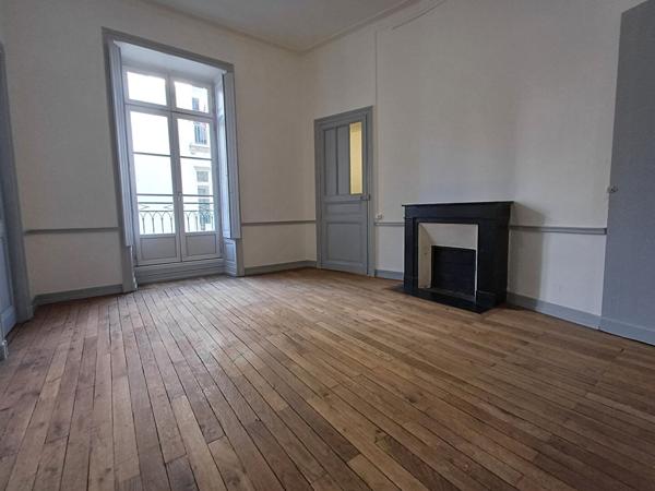 Location appartement Nantes : 2 524 € - AJP Immobilier Nantes Jouzel