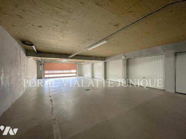 Appartement T3 avec terrasse et garage 