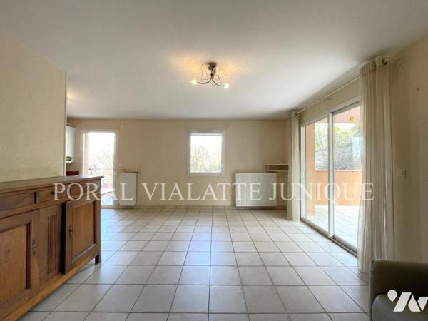 Appartement T3 avec terrasse et garage 