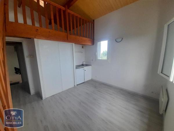 Appartement à louer 1 pièce 24.42m²