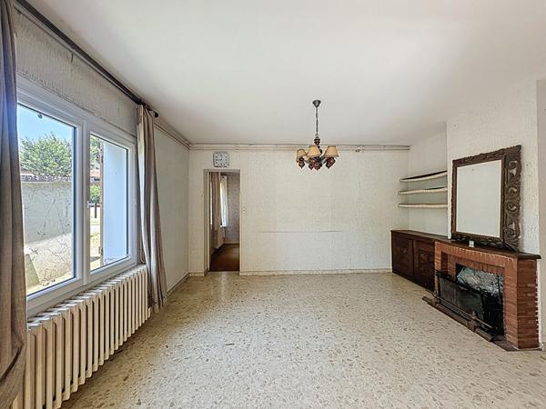 A vendre Maison Mirande centre ville 5 chambres 155 m2 et parc arboré et garage