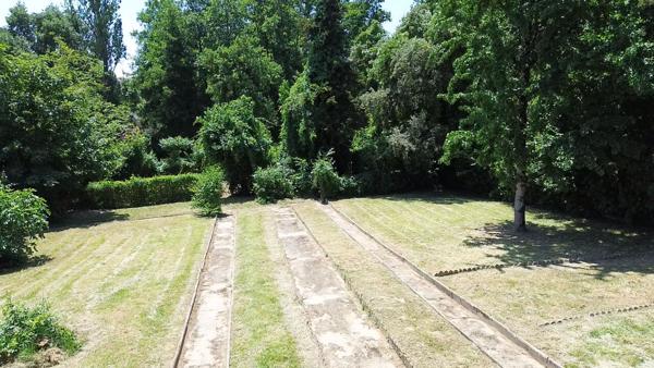 A vendre Maison Mirande centre ville 5 chambres 155 m2 et parc arboré et garage