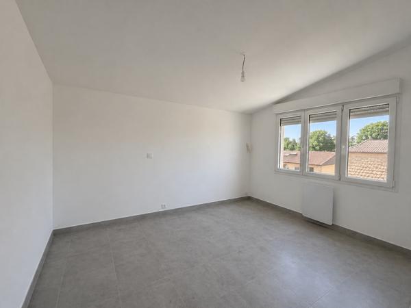 Superbe appartement entièrement rénové type F3 d'une superficie de 47,61m²