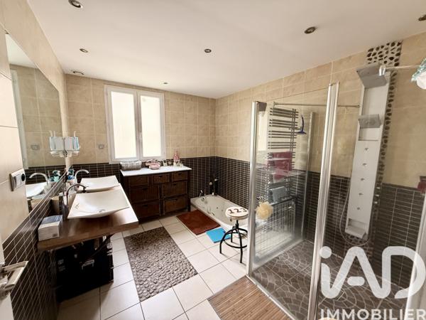 Maison à vendre 5 pièces 140 m² Bas-en-Basset