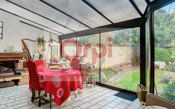 Maison à vendre    5 pièces • 120 m2 Issy-les-Moulineaux