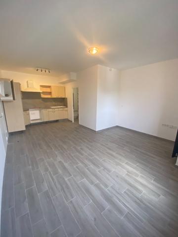 Appartement Le Bourget 1 pièce(s) 28.60 m2
