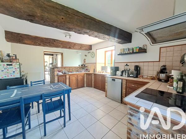 Maison à vendre 6 pièces 186 m² Saint-Onen-la-Chapelle