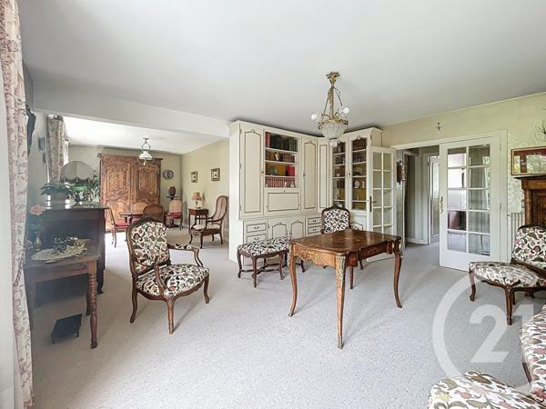 Appartement F5 à vendre  5 pièces - 102,66 m2 CEYRAT - 63