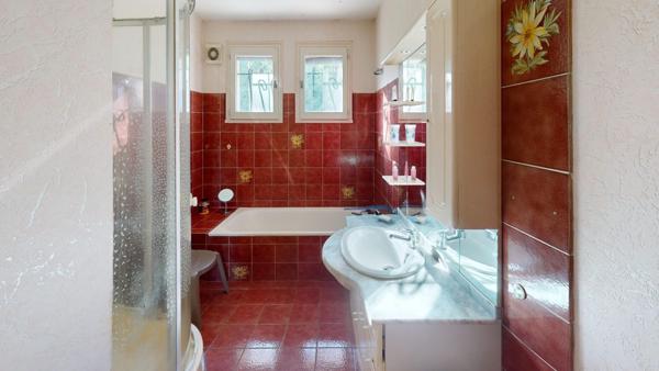 Maison T5 sur 800m² dans un environnement très recherché