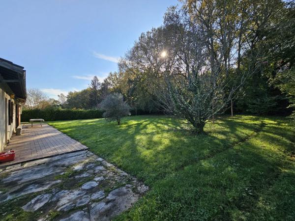 Maison T5 sur 800m² dans un environnement très recherché