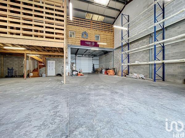 Location atelier 367 m² Brie-Comte-Robert