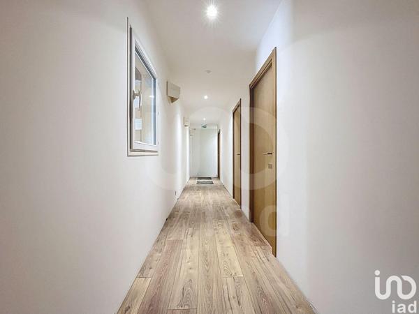 Location atelier 367 m² Brie-Comte-Robert