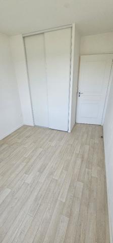 Vente
                Appartement65 m² - 3 Pièces -
                    JOUE LES TOURS (37300)