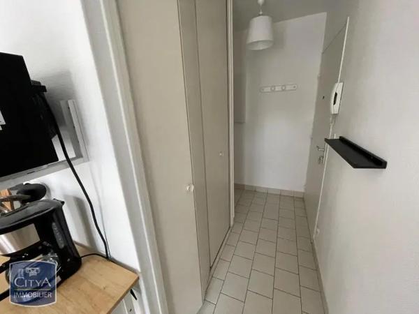 Appartement à louer 1 pièce 25.28m² Blois (41000)