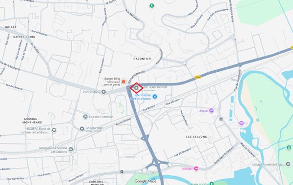 Le Mans (72000) ENTREE DE VILLE A 5MN DU CENTRE - BORD DE ROCADE - LOCAL 320 M²
