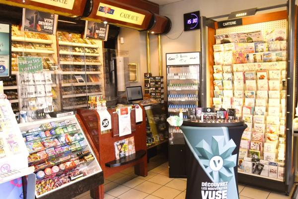 Dpt Bas-Rhin (67), à vendre proche de STRASBOURG Tabac, Presse, Loto, PMU, Relais Colis. 73 m2 - Emplacement n° 1.