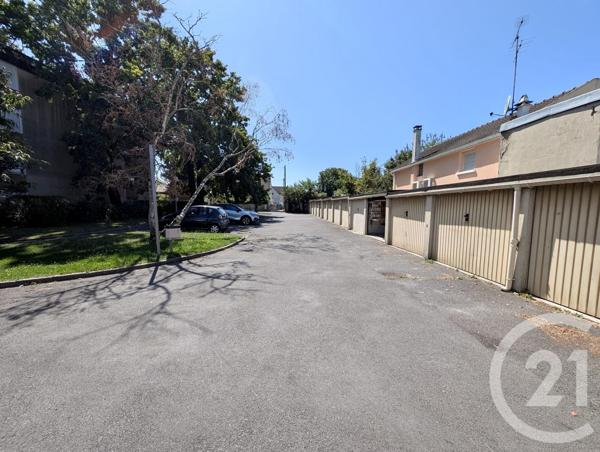 Appartement F4 à vendre  4 pièces - 77,82 m2 LIVRY GARGAN - 93