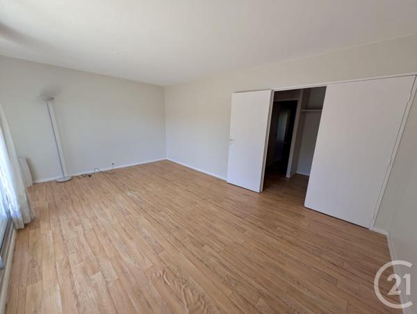 Appartement F4 à vendre  4 pièces - 77,82 m2 LIVRY GARGAN - 93