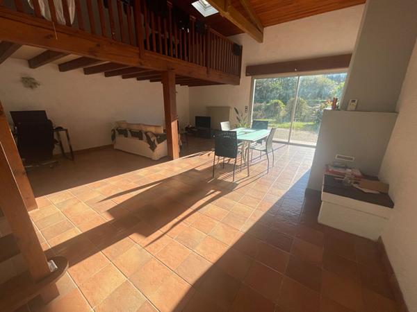 A vendre Propriété équestre Maison box écurie hangar manège Mont De Marsan hippodrome