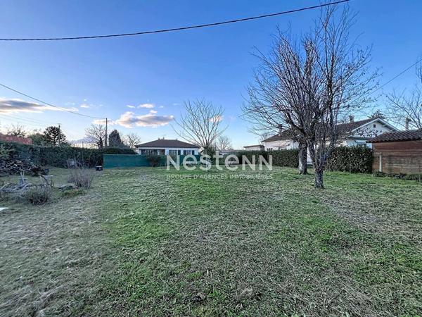 A VENDRE - MAUZAC - Terrain constructible de 497m²