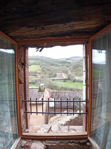 Joli potentiel pour cette maison en pierre.