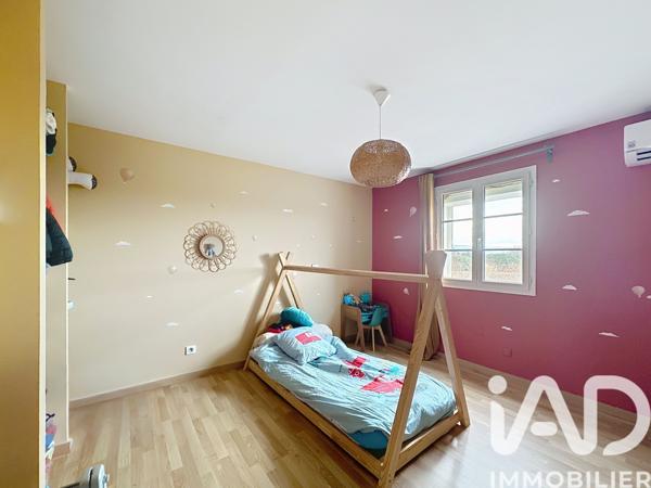 Maison à vendre 4 pièces 165 m² Bédarrides