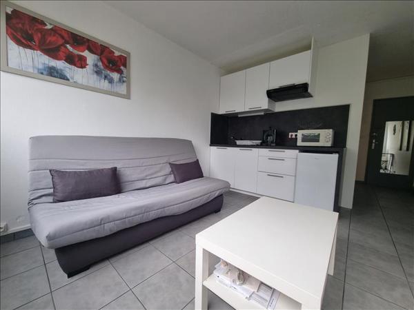 Appartement à louer 607 € CC PESSAC 1 pièce 20 m² DPE D