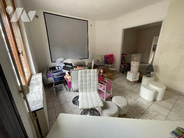 ALBERT - PROCHE CENTRE-VILLE - 2 CHAMBRES - JARDIN