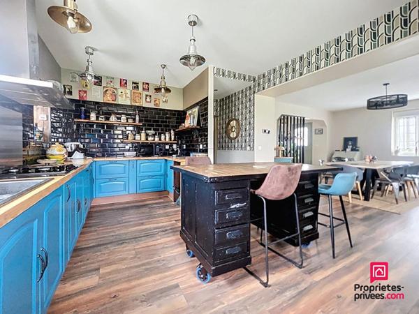 Secteur Le Mêle-sur-Sarthe Grande maison familiale 350 m2