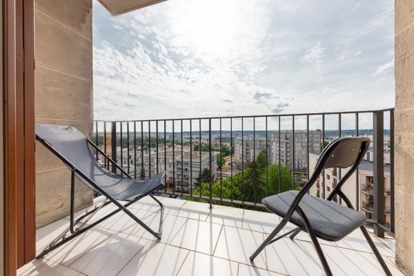 Fresnes (94260) Superbe 3 pièces moderne avec vue Panoramique.