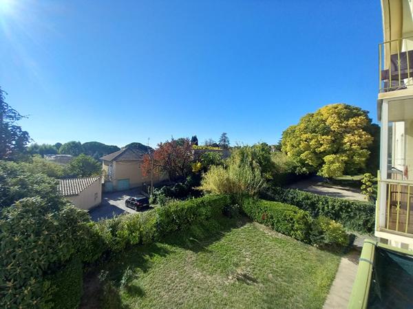 Appartement T3/T4 MEUBLE CHAUFFAGE ET EAU CHAUDE INCLUS