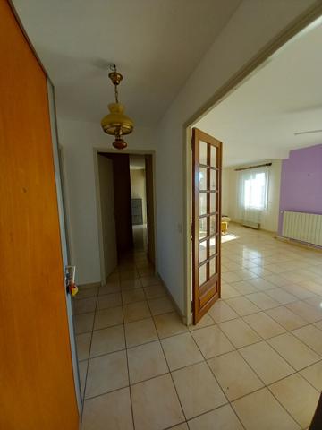 Appartement T3/T4 MEUBLE CHAUFFAGE ET EAU CHAUDE INCLUS