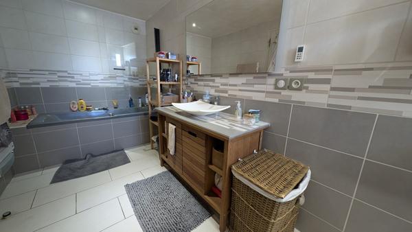 MAISON 5 pièces 149 m² SAINt SAVIN Saint-Savin (33920)