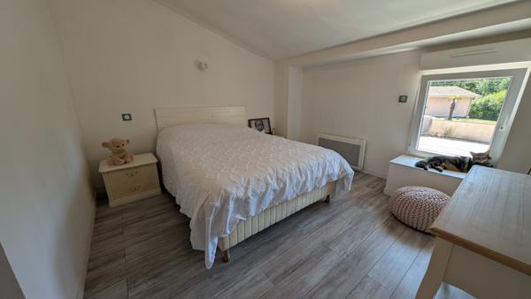 MAISON 5 pièces 149 m² SAINt SAVIN Saint-Savin (33920)