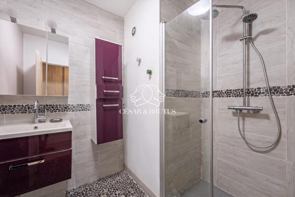 Appartement familial rare en dernier étage avec terrasse panoramique