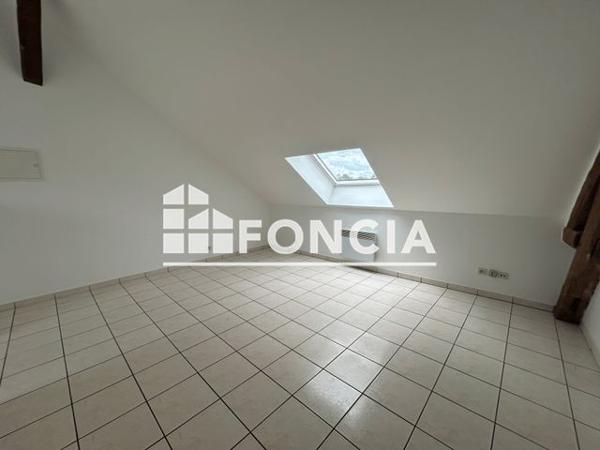 Location Appartement 2 pièces 27 m² - 2 RUE MICHEL CHEVERRY Messy 77410