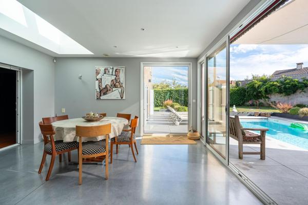 Grande maison avec belle vie de plain pied à deux pas des commerces