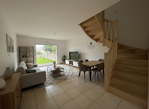 Appartement Duplex avec terrasse et jardin privatif