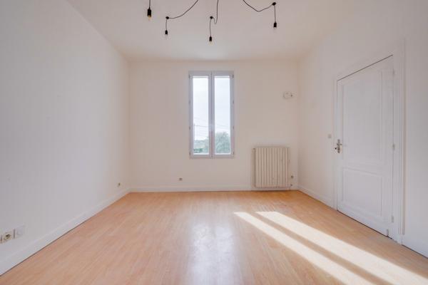 Libourne (33500) Bureau à louer - parking – jardin