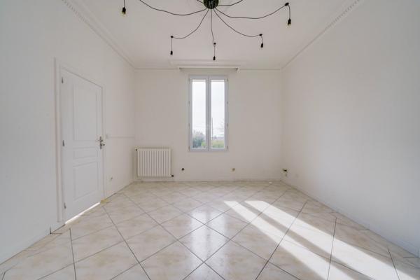 Libourne (33500) Bureau à louer - parking – jardin